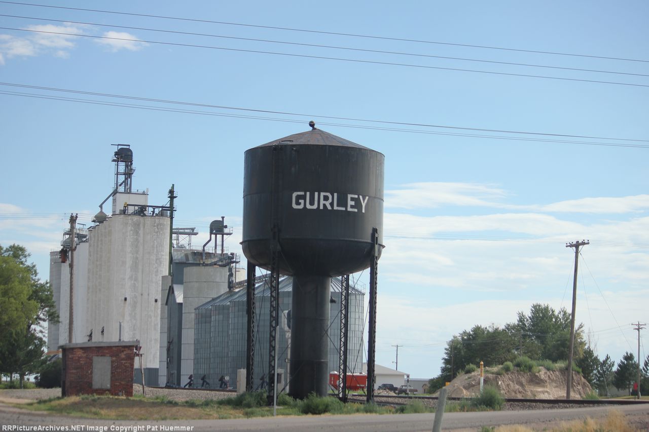 Steam engine water tank