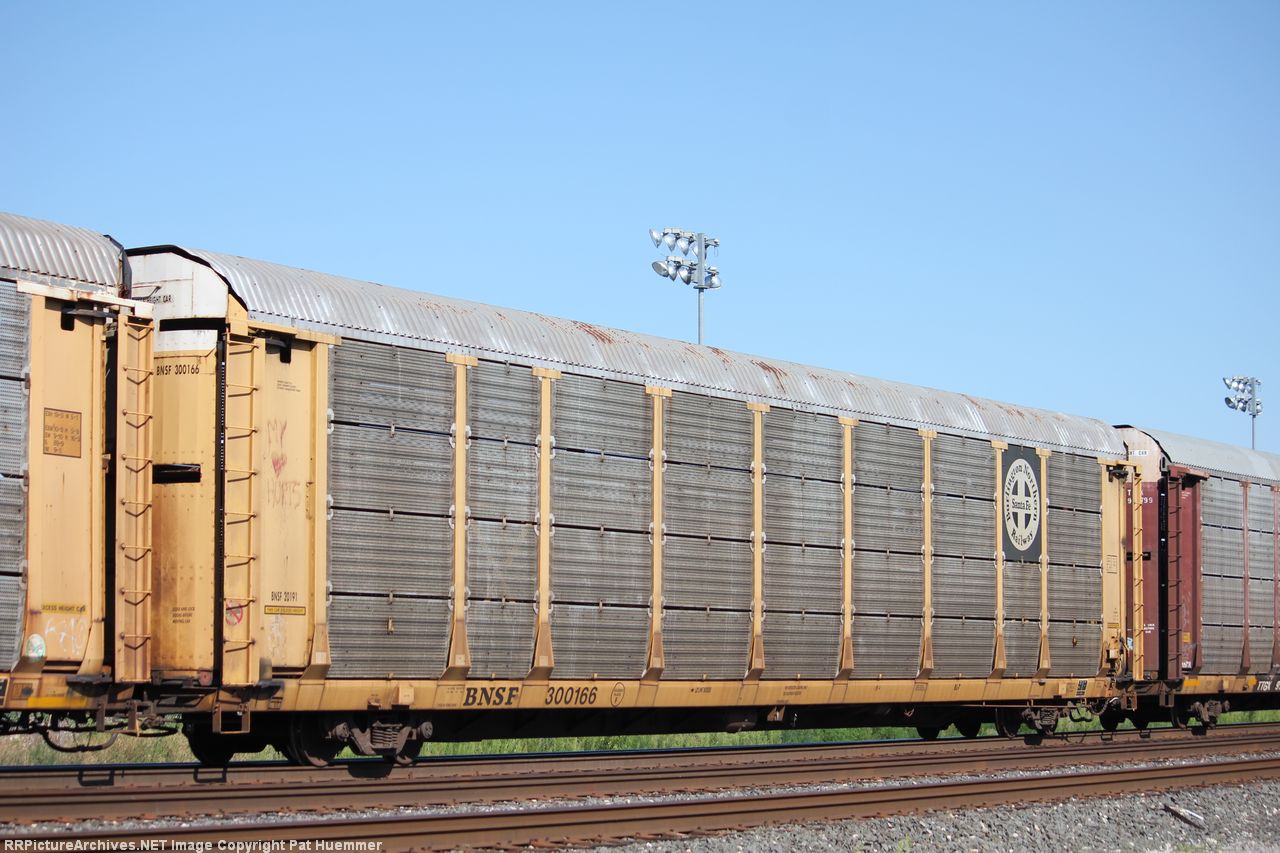 BNSF 300166