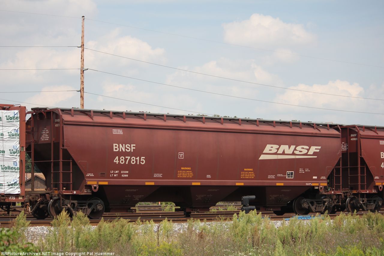 BNSF 487815