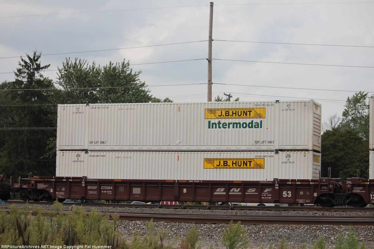 BNSF 211584