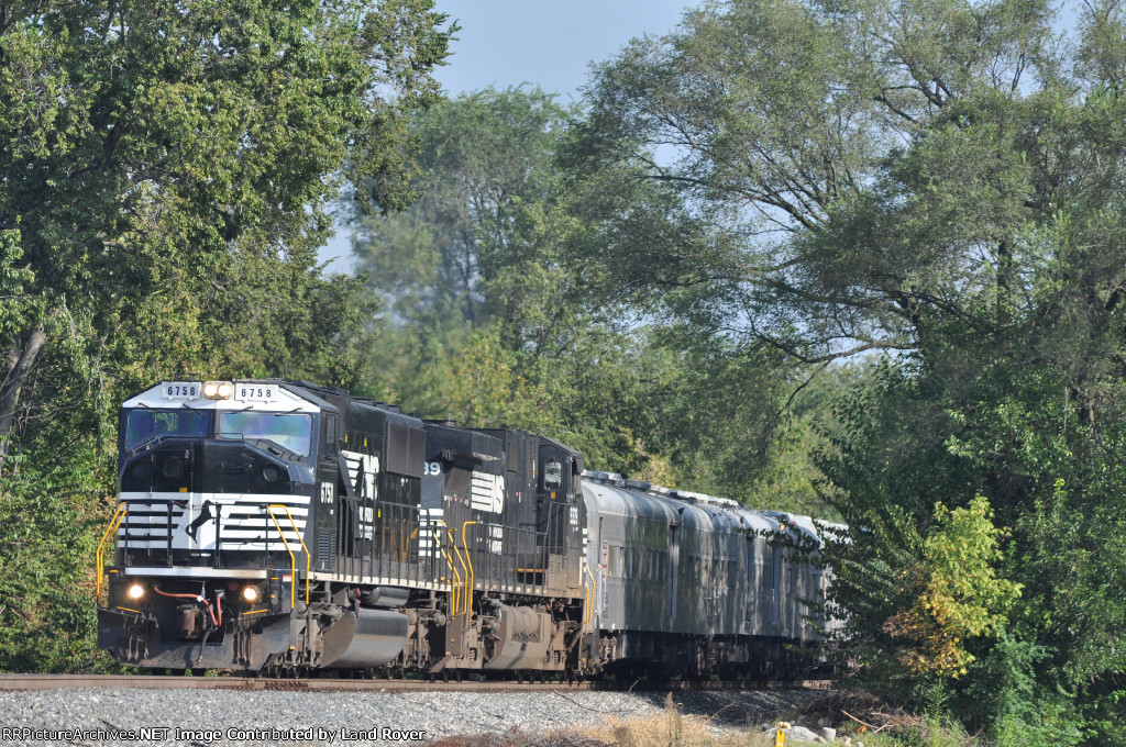 NS 6758 On NS 047 Eastbound