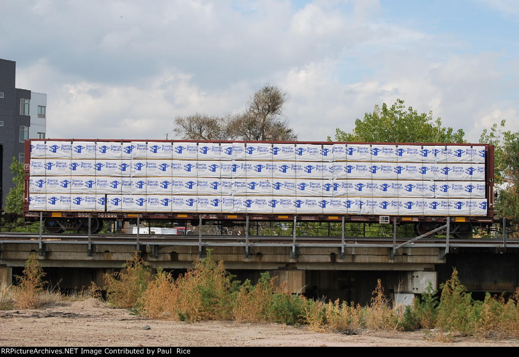 BNSF 561696