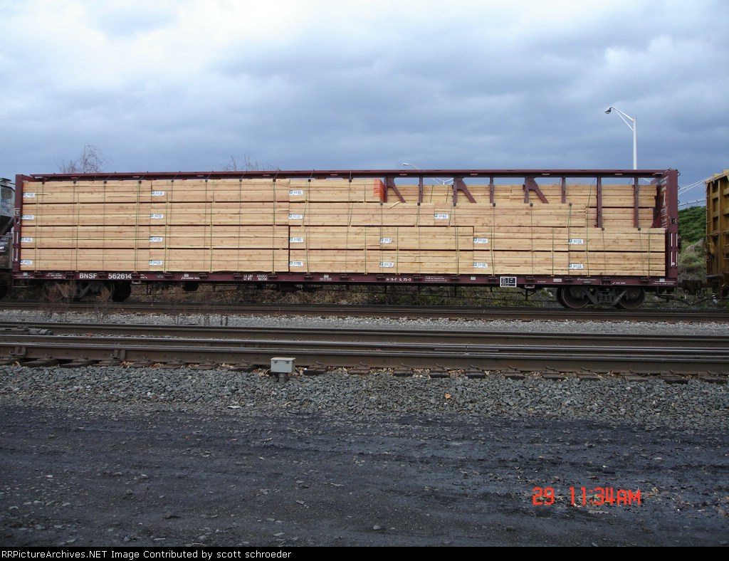 BNSF 562614 Centerbeam Flatcar WB