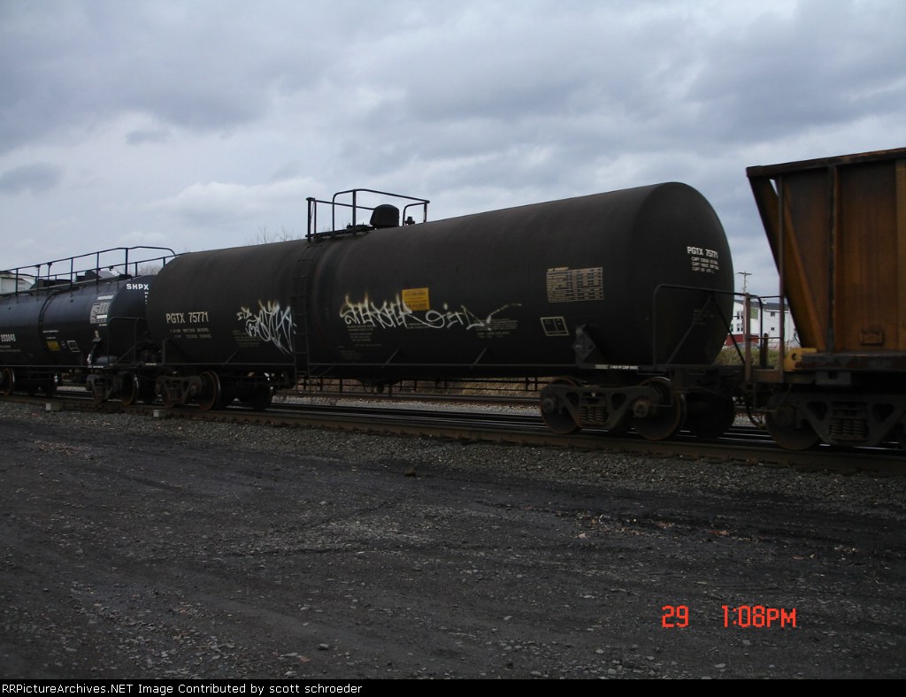 PGTX 75771 & SHPX 203848 Tankcar's EB