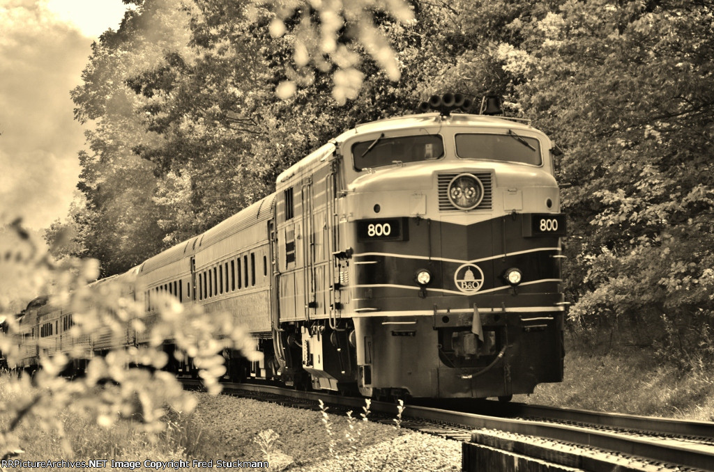 CVSR 800 certainly looks the part.