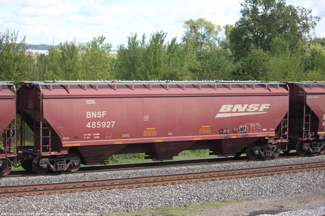 BNSF 485927
