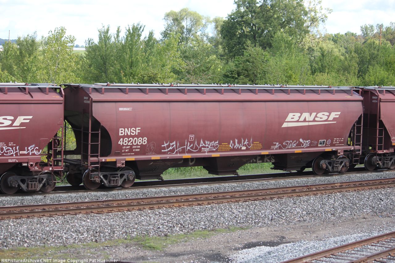 BNSF 482088