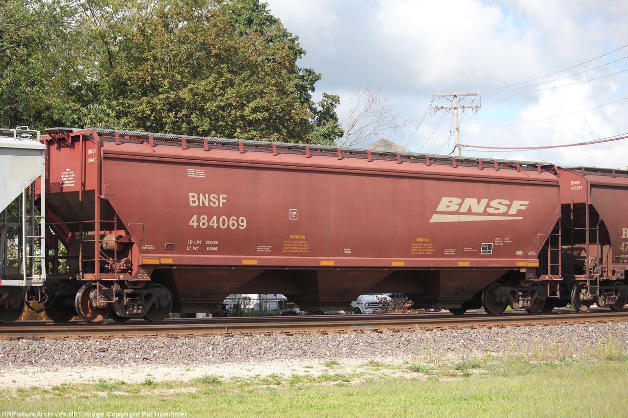BNSF 484069