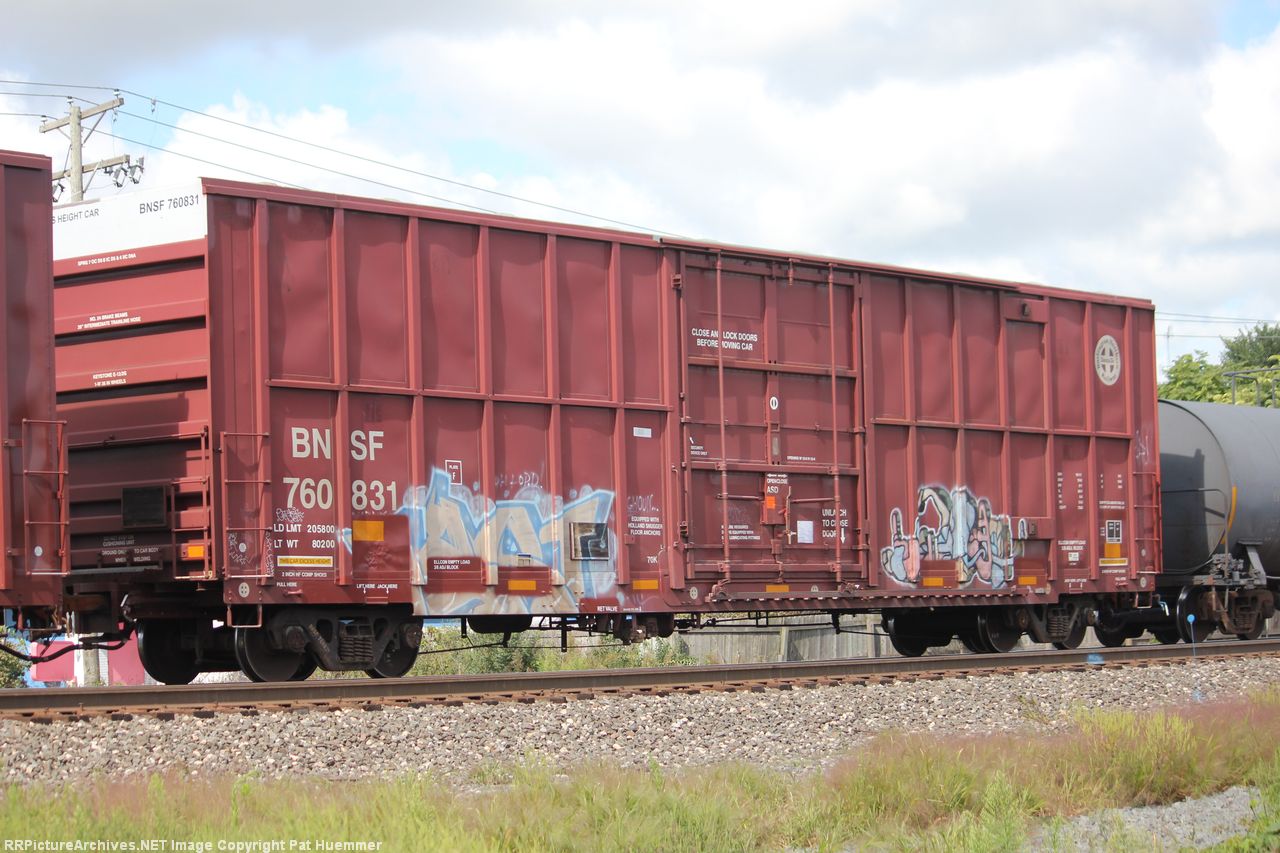 BNSF 760831