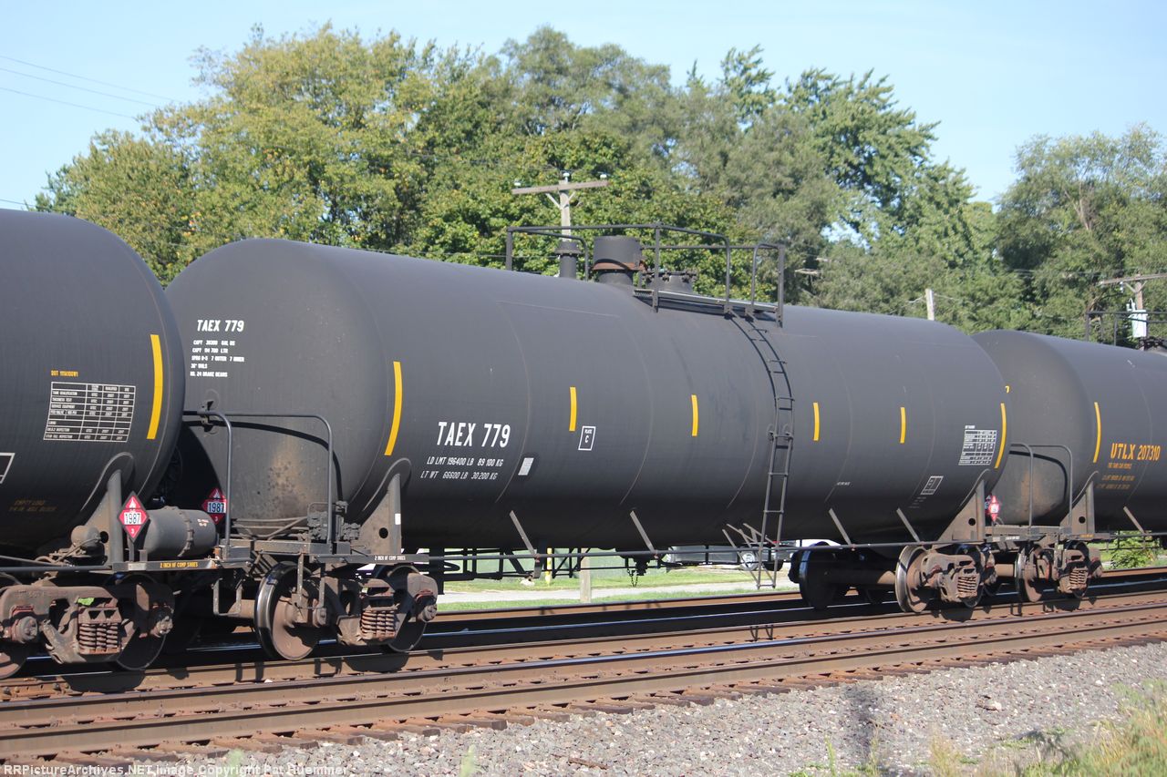 TAEX 779