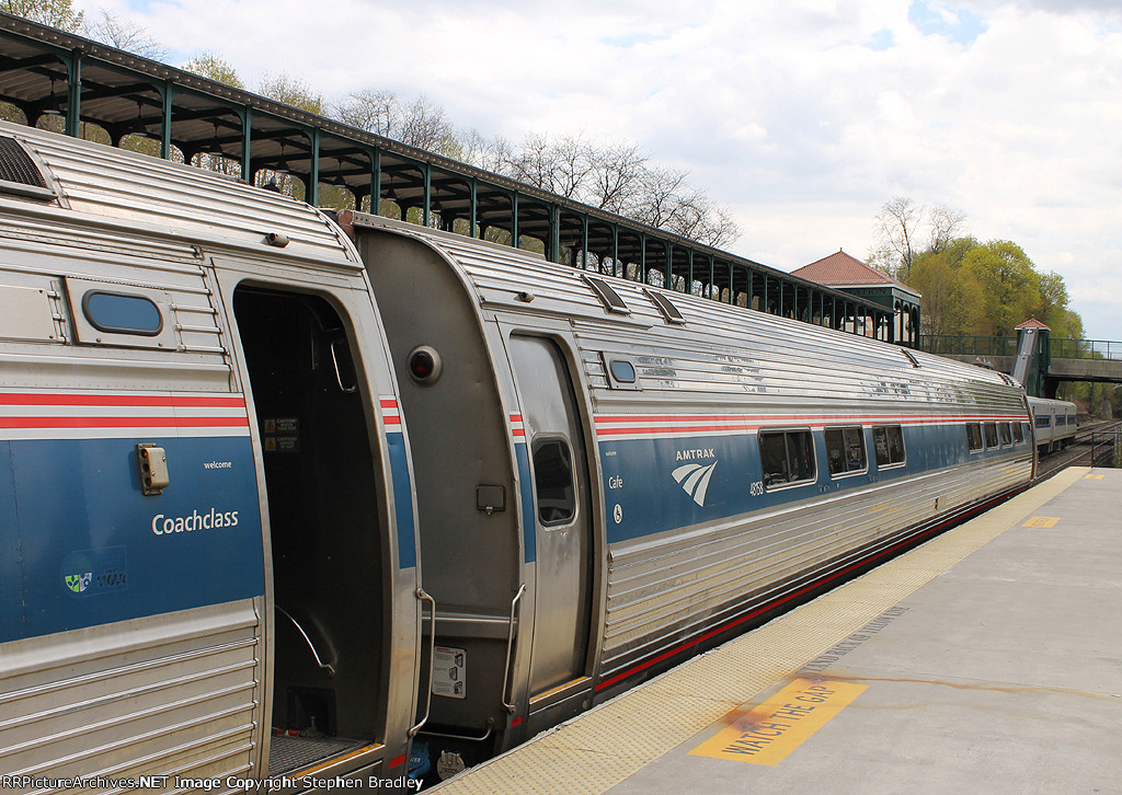 Amtrak train 283