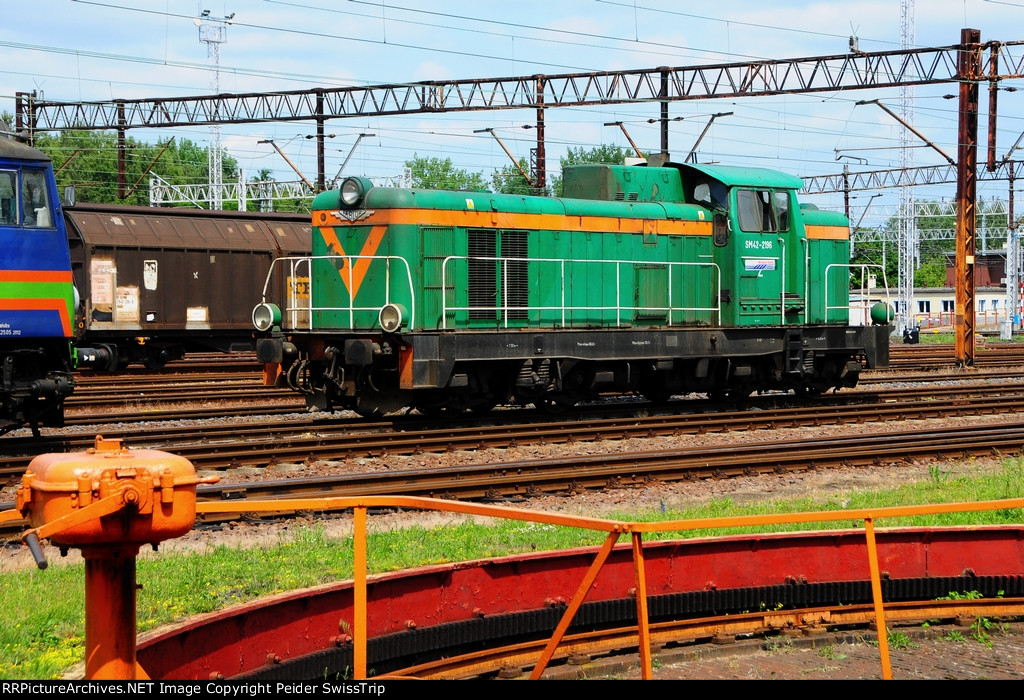SM42-2196 - Majkoltrans, Poland