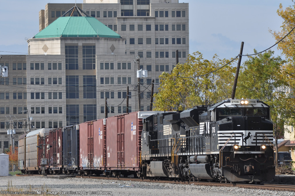 NS 2706 On CSX Q 241 Eastbound