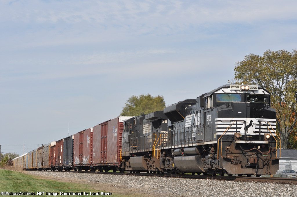 NS 2706 On CSX Q 241 Eastbound