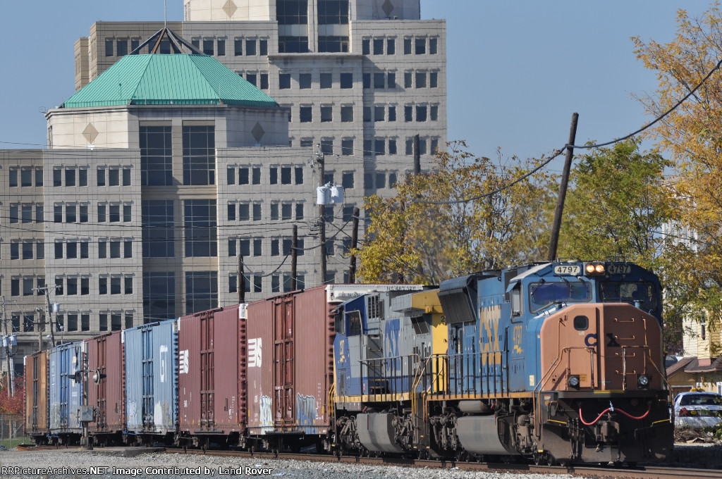 CSXT 4797 On CSX Q 241 Eastbound
