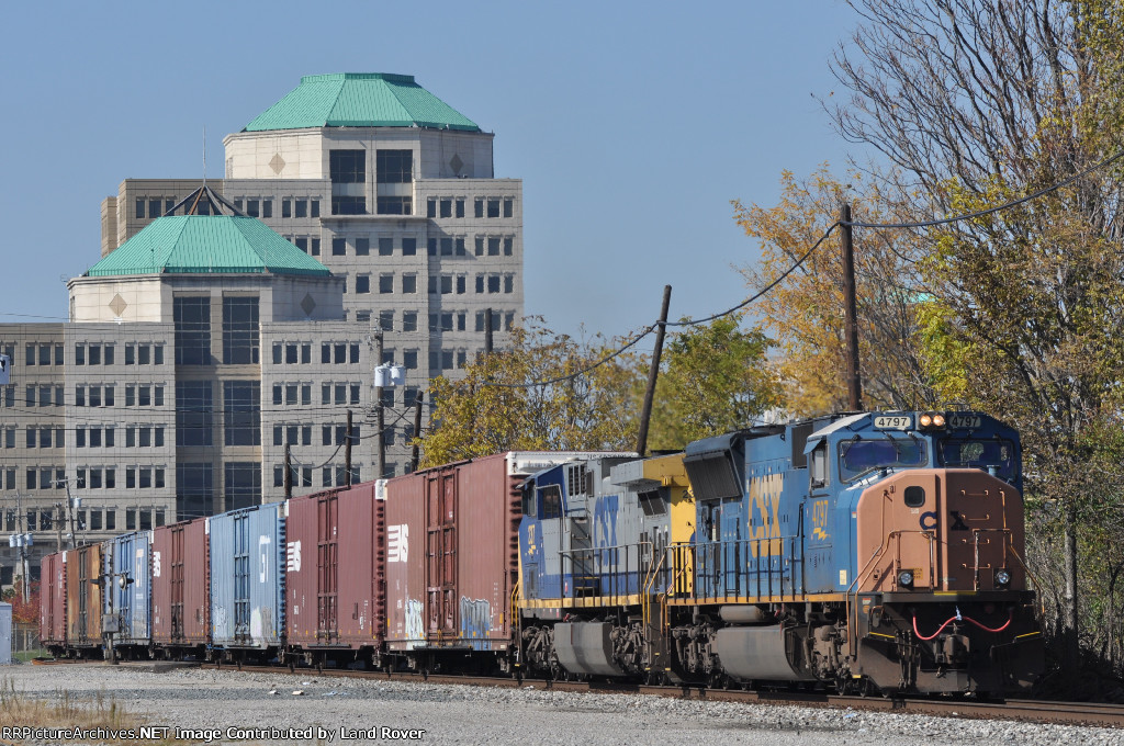 CSXT 4797 On CSX Q 241 Eastbound