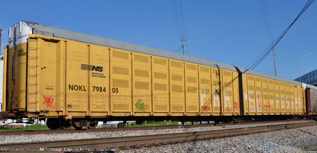 NOKL 798405 is articulated and new here.