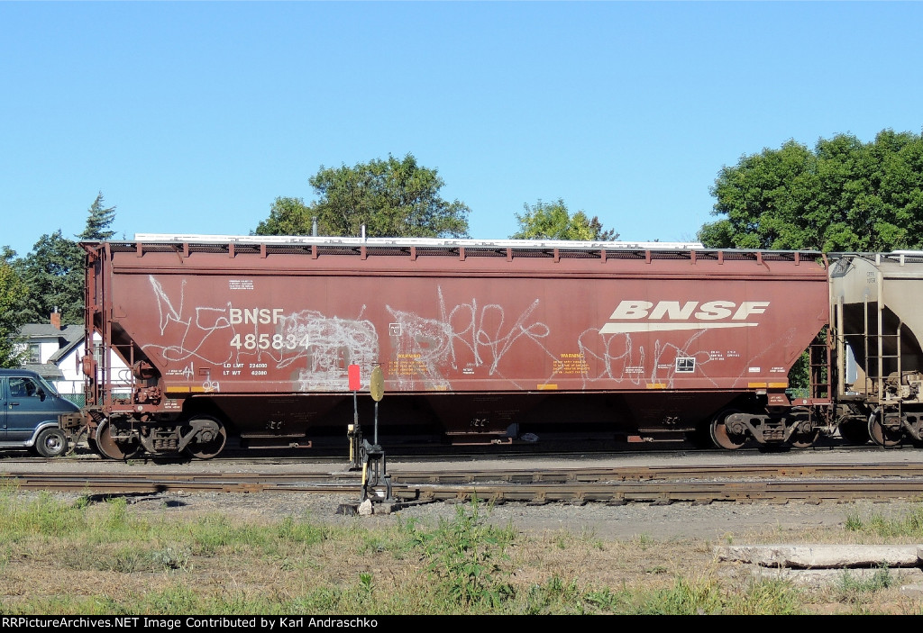 BNSF 485834