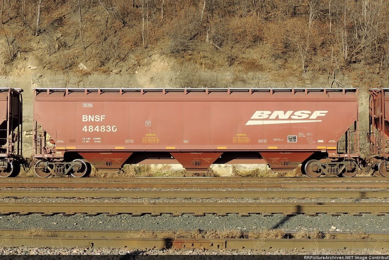 BNSF 484830