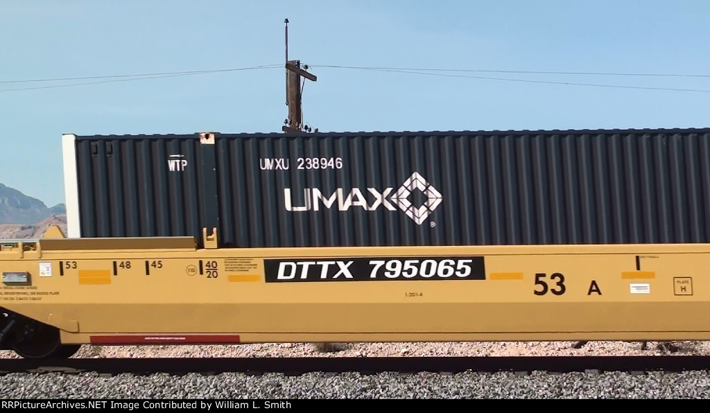 EB Z-Frt at Erie NV -34