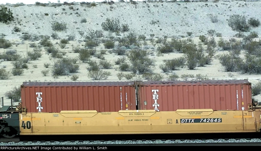 EB Intermodal Frt at Erie NV -125