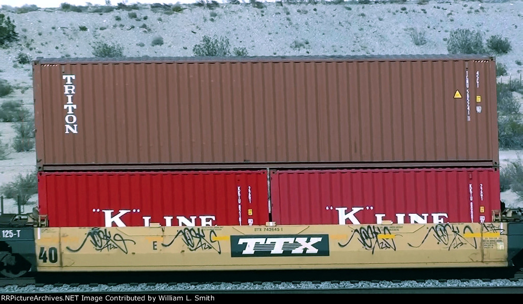 EB Intermodal Frt at Erie NV -126