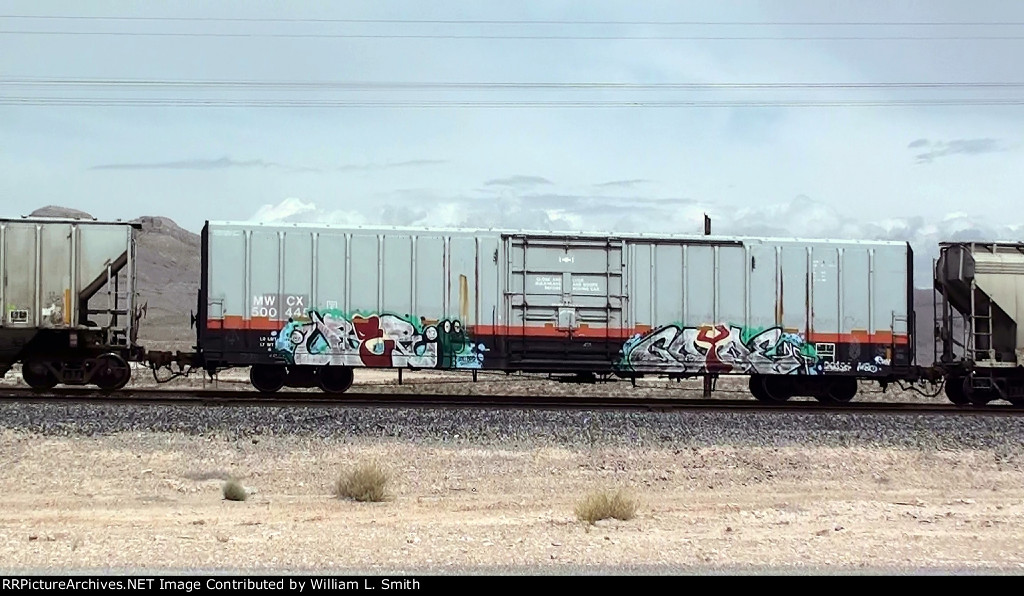 EB Manifest Frt at Apex  -81