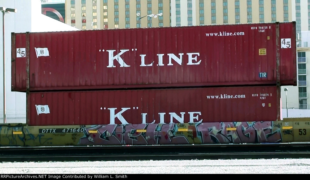 EB Stack Frt at Smith Center  (100)