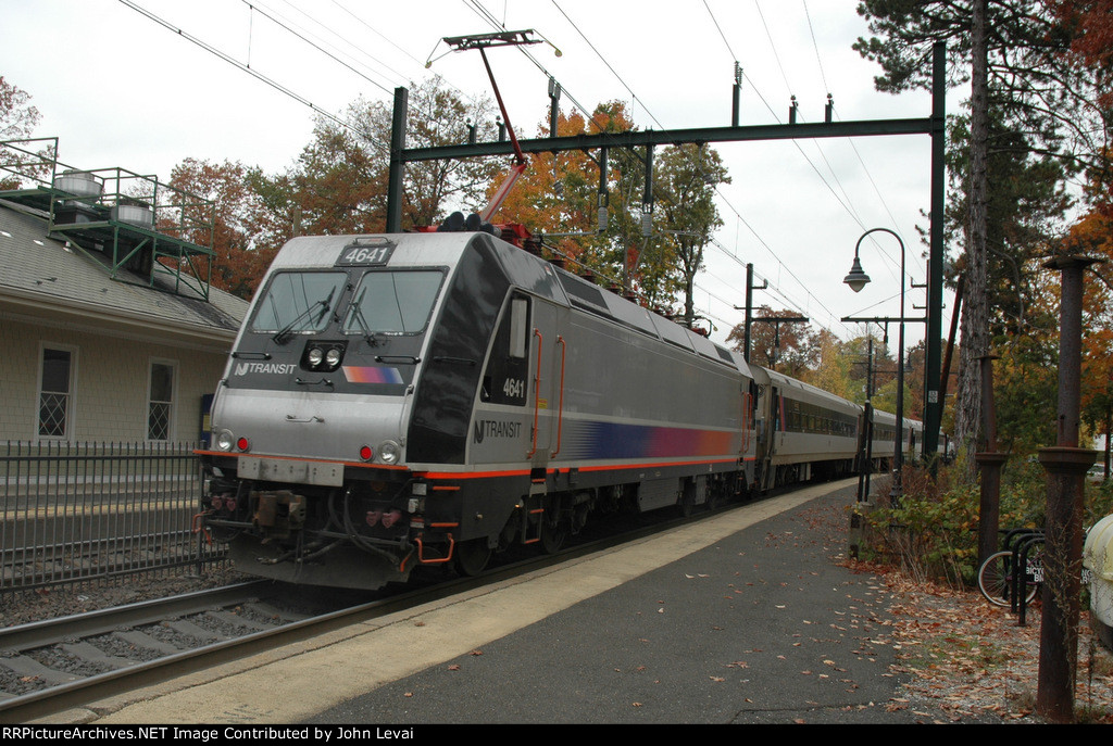 NJT Trfin # 6245 at Upper Mtc Station