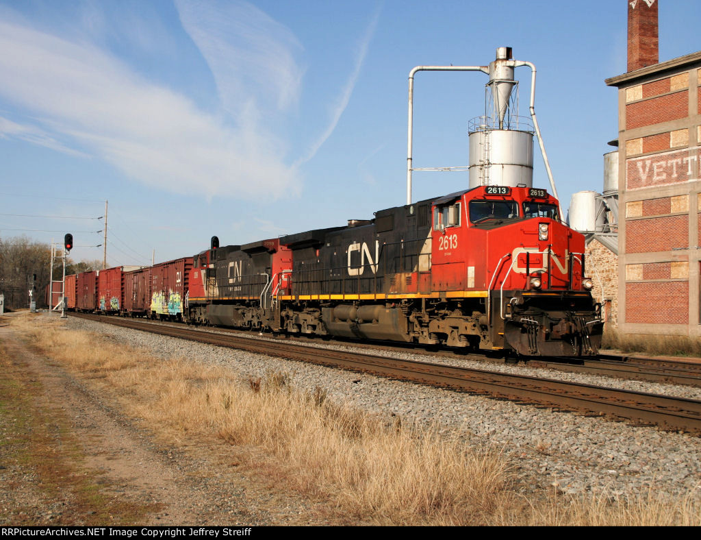 CN 2613