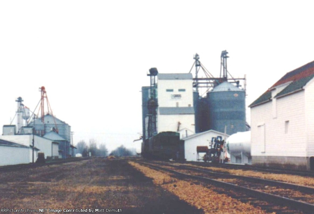 Tracks in Comfrey shortly before abandonment