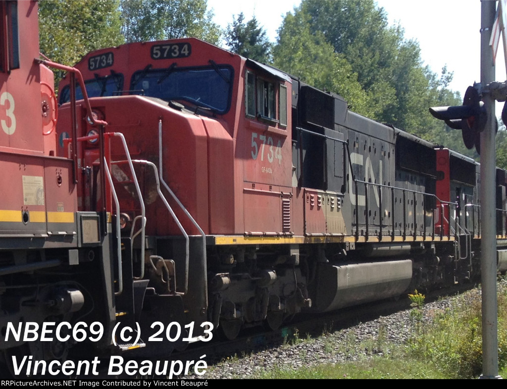 CN 5734 on the 121 West