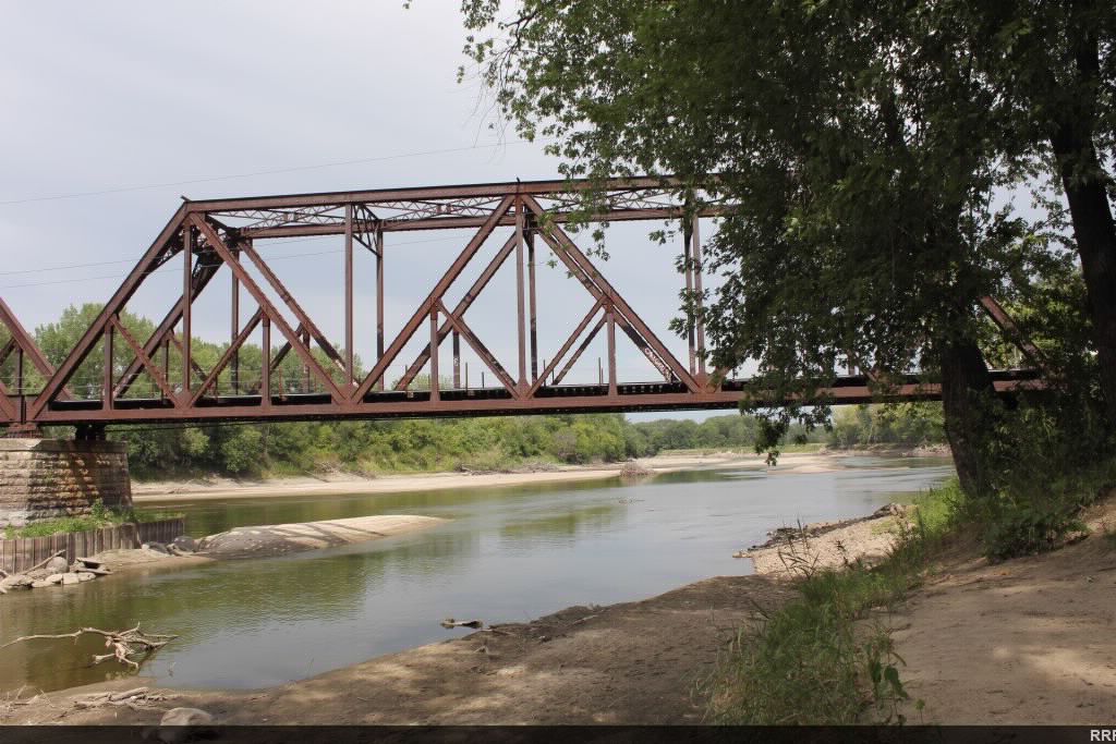 UP Des Moines River Bridge (Near Hartford Ave)