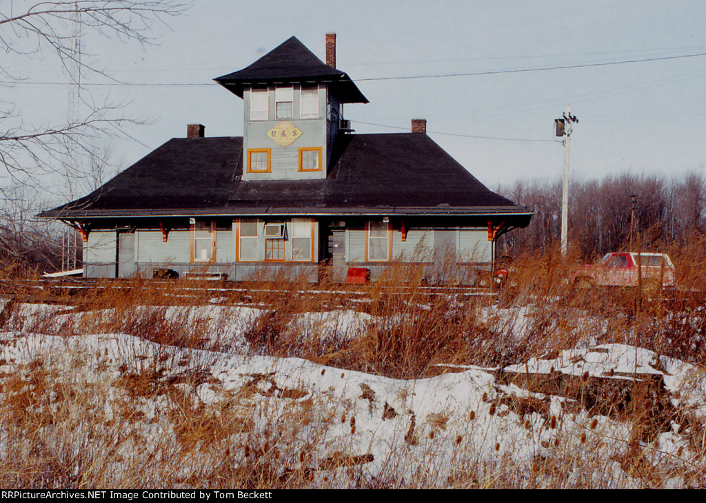Long history at Brooks Av