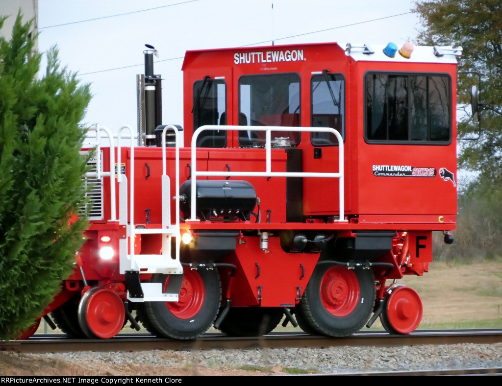 Shuttlewagon, Inc. railcar mover SWX315