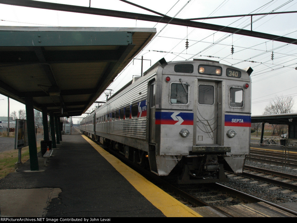 Eastbound Septa Train # 9715