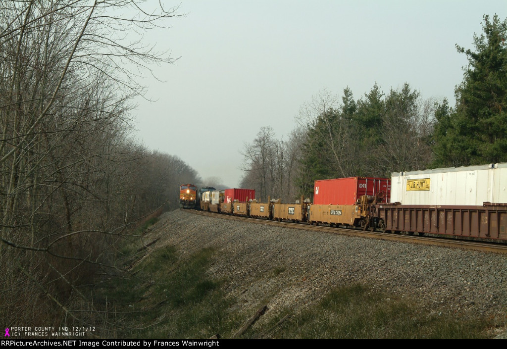 NS 8376 WEST MEETS BNSF 5479 EAST