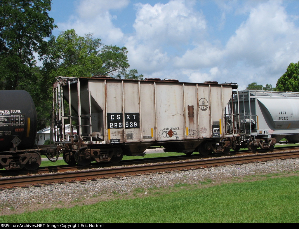 Ex B&O Covered Hopper on Q613