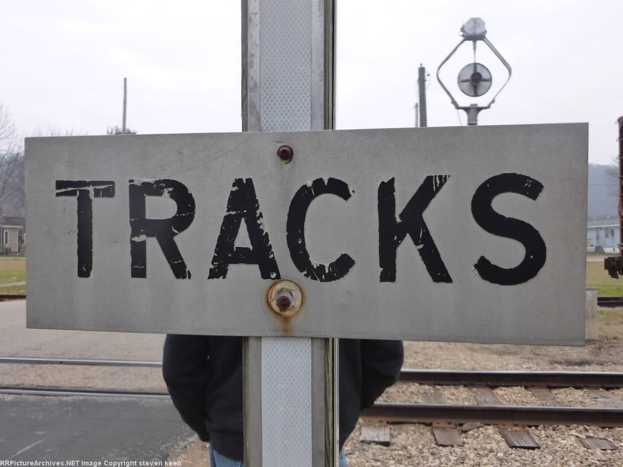 TRACKS