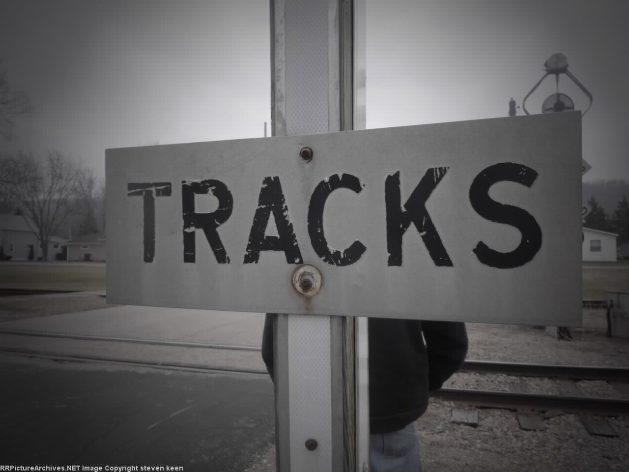 TRACKS