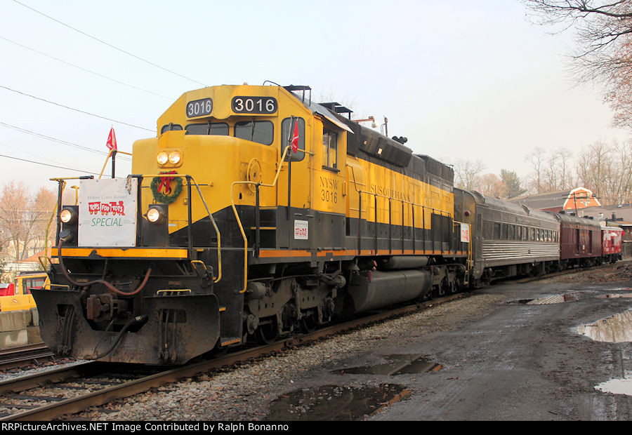 Last collection point of the day. The toys would be transferred here to truck for later sorting and distribution.