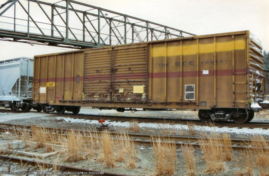 SRY 645 in 'the BCE route' paint