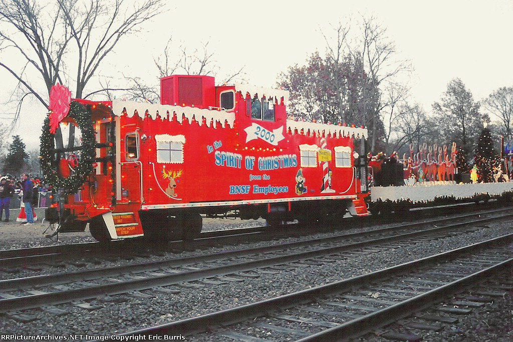BNSF Christmas train with caboose