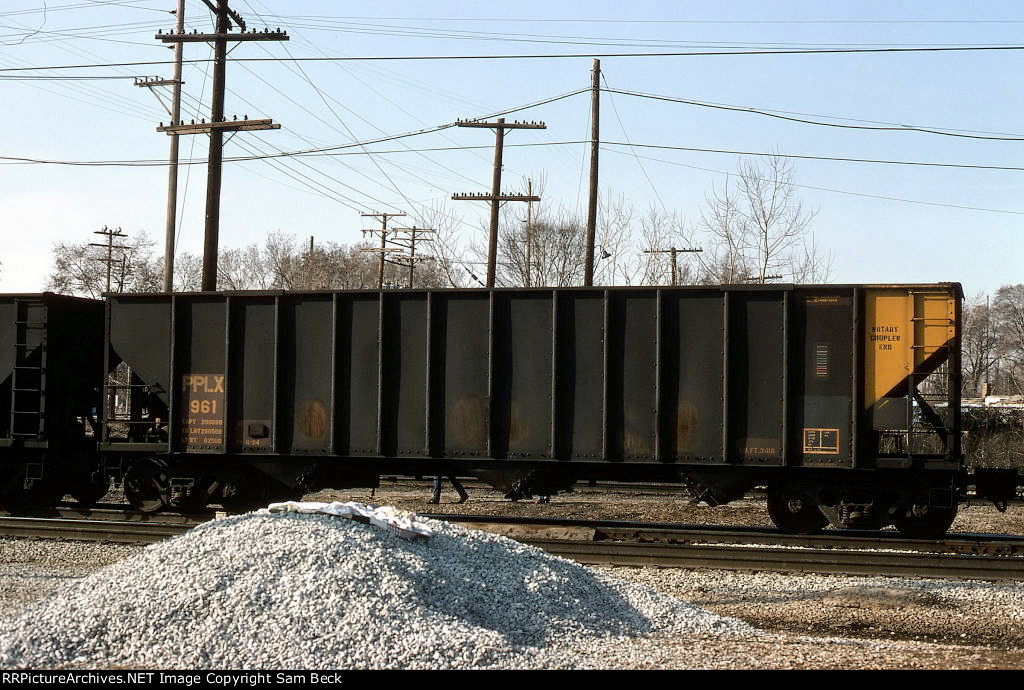 PPLX 961