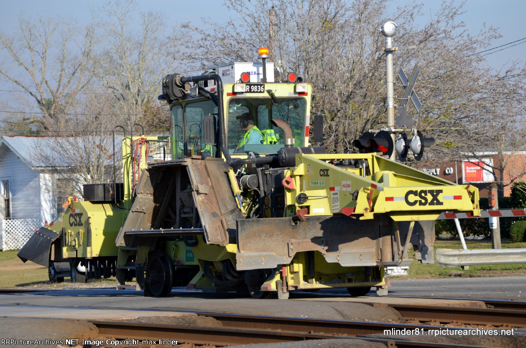 CSX r9836