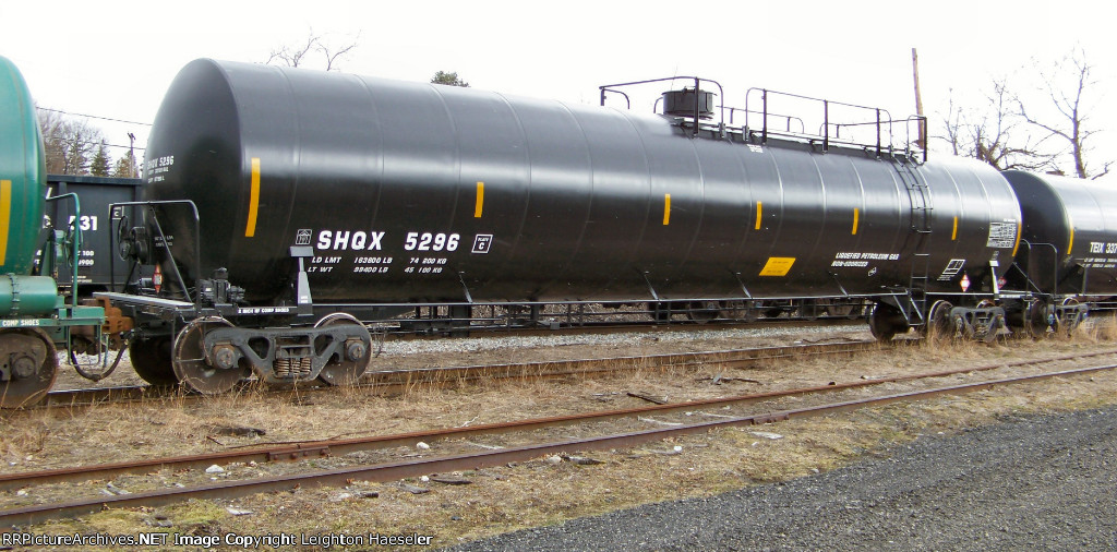 SHQX 5296 with clean paint