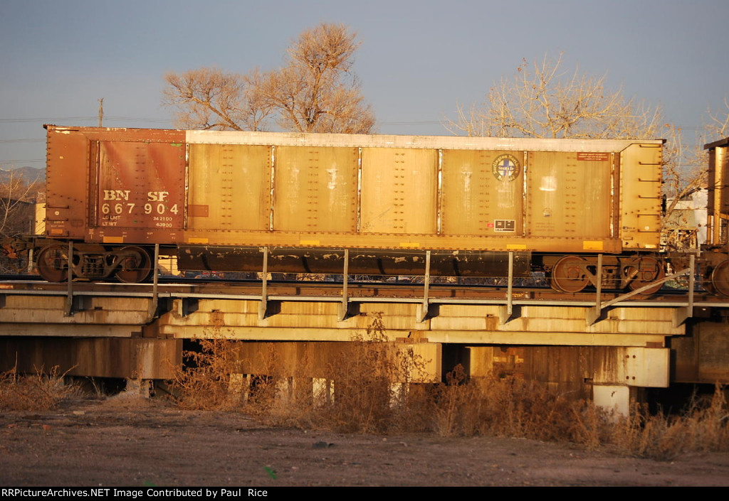 BNSF 667904
