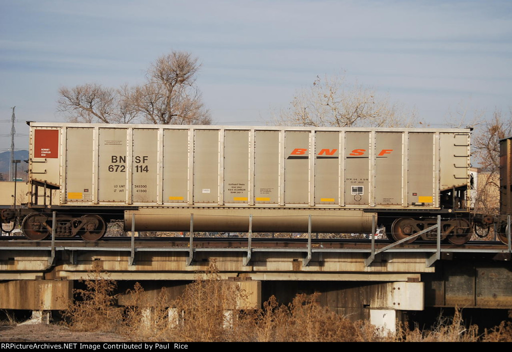 BNSF 672114
