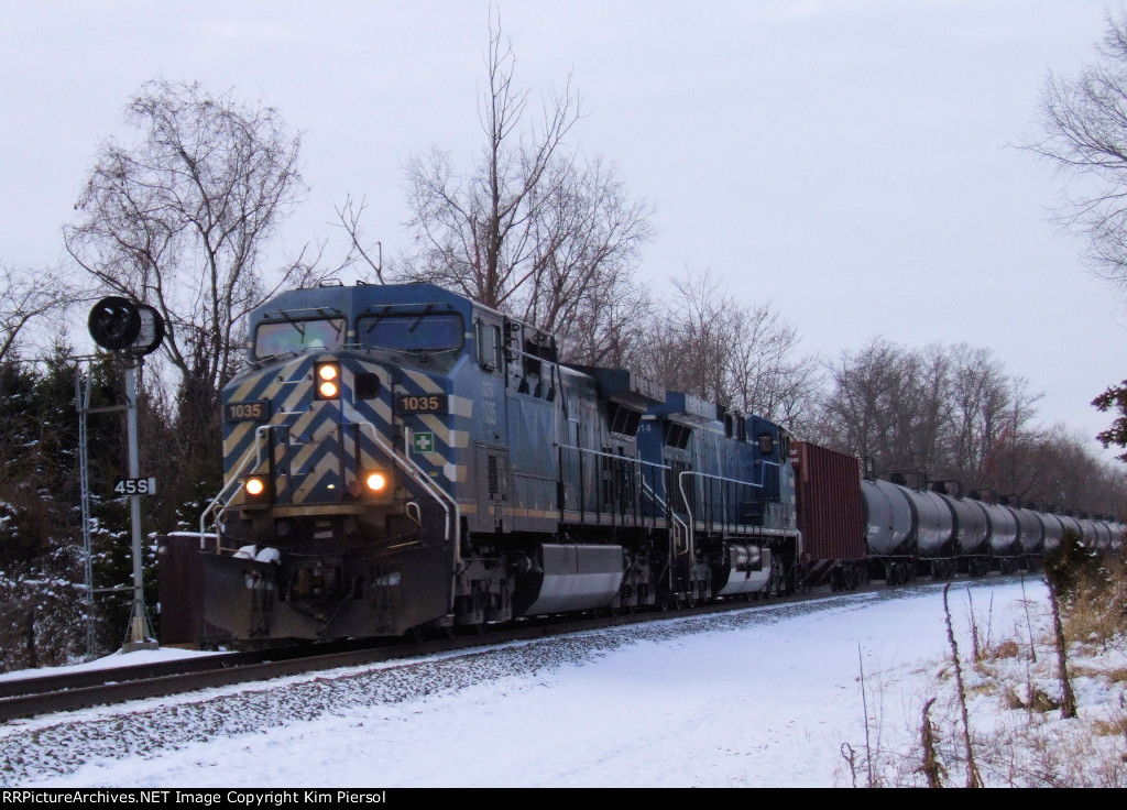 CEFX 1035 1014 CSX Train K049-13 Crude Oil Empties