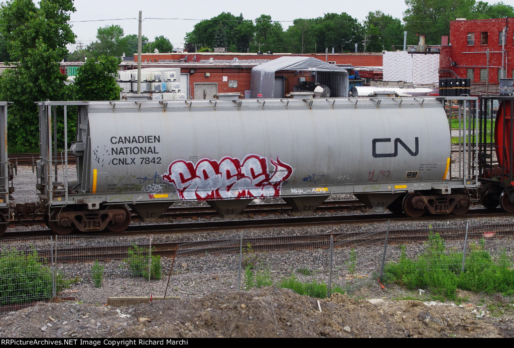 CNLX 7842